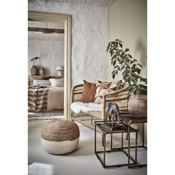 Produktbild på Bordslampa Fungi M, Vit. Inrednings bild på Bordslampa Fungi M, Vit.