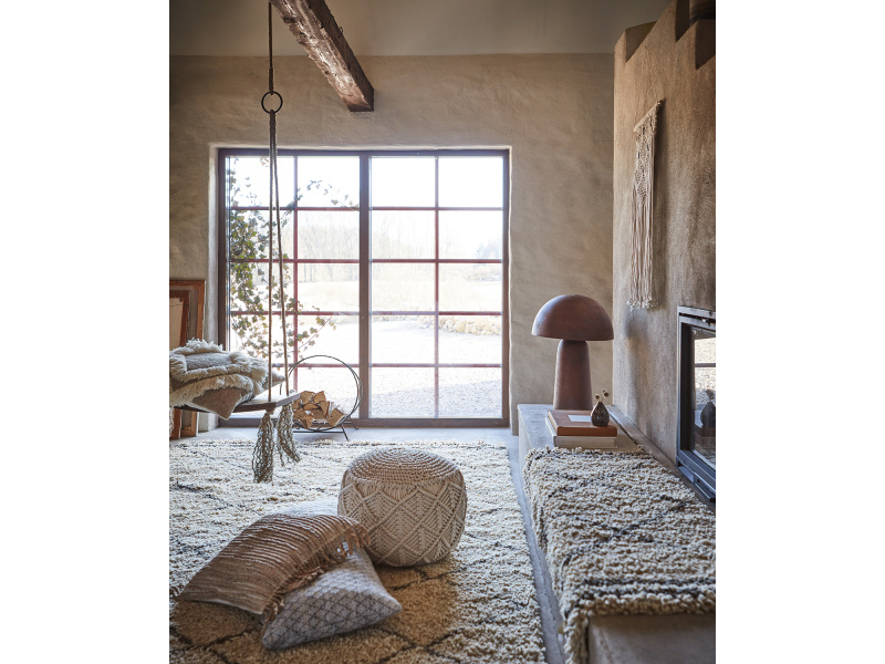 Inrednings bild på Bordslampa Fungi L, brun. Inrednings bild på Bordslampa Fungi L, brun.