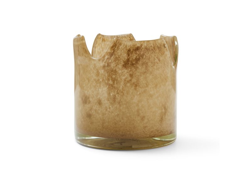 Inrednings bild på Ljuslykta Bordo Guld 10x10 i färgen guld tillverkad av Glas från Jakobsdals.