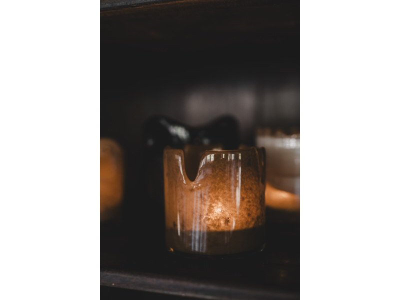 Produktbild på Ljuslykta Bordo Guld 10x10 i färgen guld tillverkad av Glas från Jakobsdals.