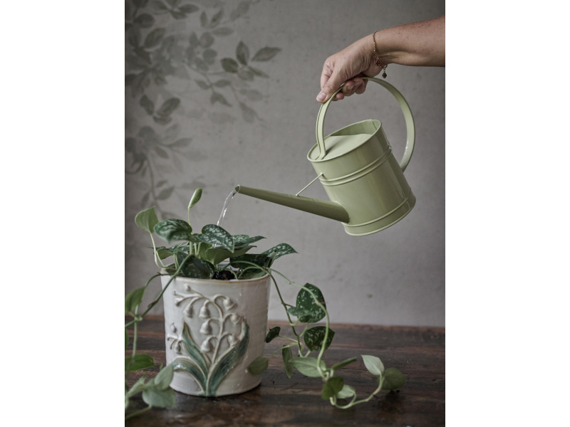 Inspirerande bild på Kruka Olivia Vit/Grön 14x14 i färgen vit/grön tillverkad av Stengods från Wikholm form. Produktbild på Kruka Olivia Vit/Grön 14x14 i färgen vit/grön tillverkad av Stengods från Wikholm form.