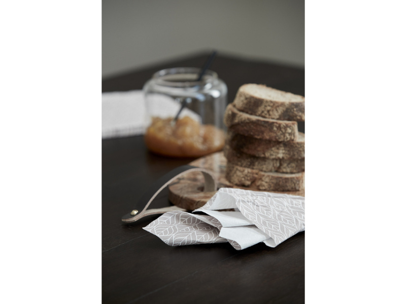 Inrednings bild på Glasburk Cristella i färgerna glas och brun tillverkad av Glas och Trä från Lene Bjerre.