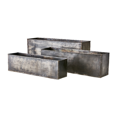 Inrednings bild på Blomlåda Henry set om 3 i färgen svart tillverkad av Återvunnet järn från Affari of Sweden.