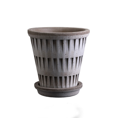 Inrednings bild på Kruka Pantheon Grå 21x23 i färgen grå tillverkad av Terrakotta från Bergs Potter. Inspirations bild på Kruka Pantheon Grå 21x23 i färgen grå tillverkad av Terrakotta från Bergs Potter.