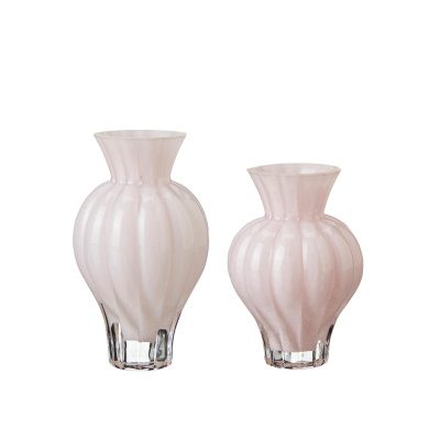 Bild på Vas Diva Rosa set om 2 i färgen rosa tillverkad av Glas från Wikholm form. Inspirerande bild på Vas Diva Rosa set om 2 i färgen rosa tillverkad av Glas från Wikholm form.