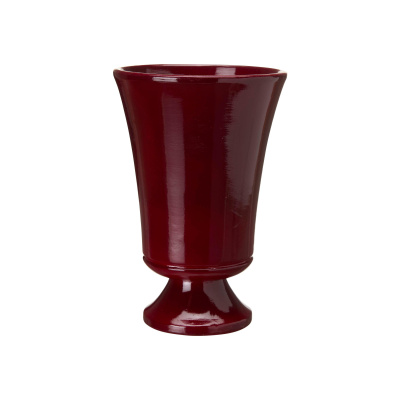 Inrednings bild på Kruka Meryl vit med fot i färgen röd tillverkad av Dolomit från Wikholm Form. Produktbild på Kruka Meryl vit med fot i färgen röd tillverkad av Dolomit från Wikholm Form.