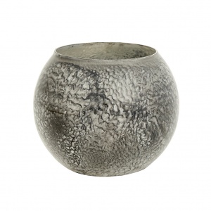 Ljuslykta Avery frilagd mot vit bakgrund. 